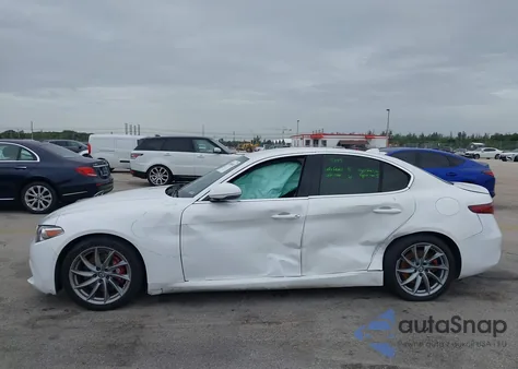 2019 Alfa Romeo Giulia Rwd z USA, uszkodzony, nr VIN ZARFAMAN2K7598133